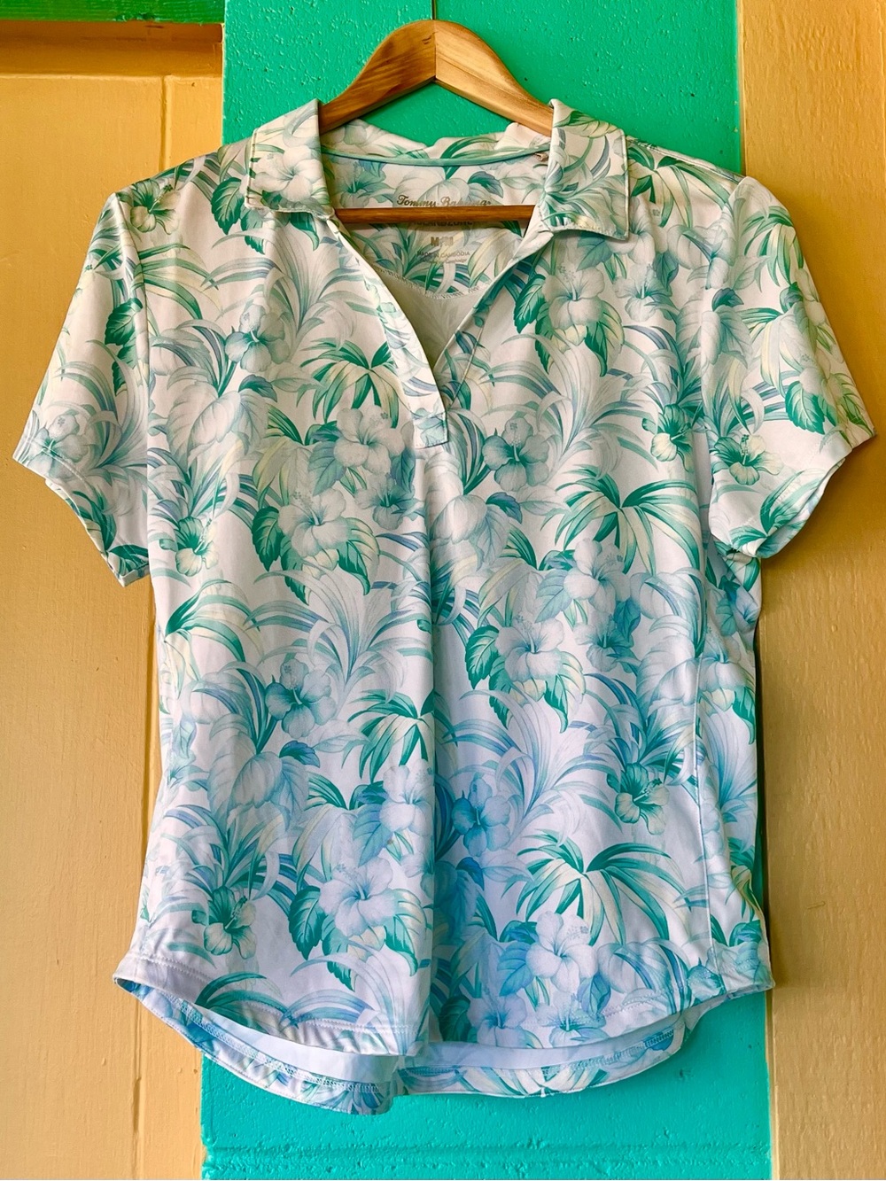Tommy Bahama IslandZone Performance Women’s Green Floral Polo Top | Size M
